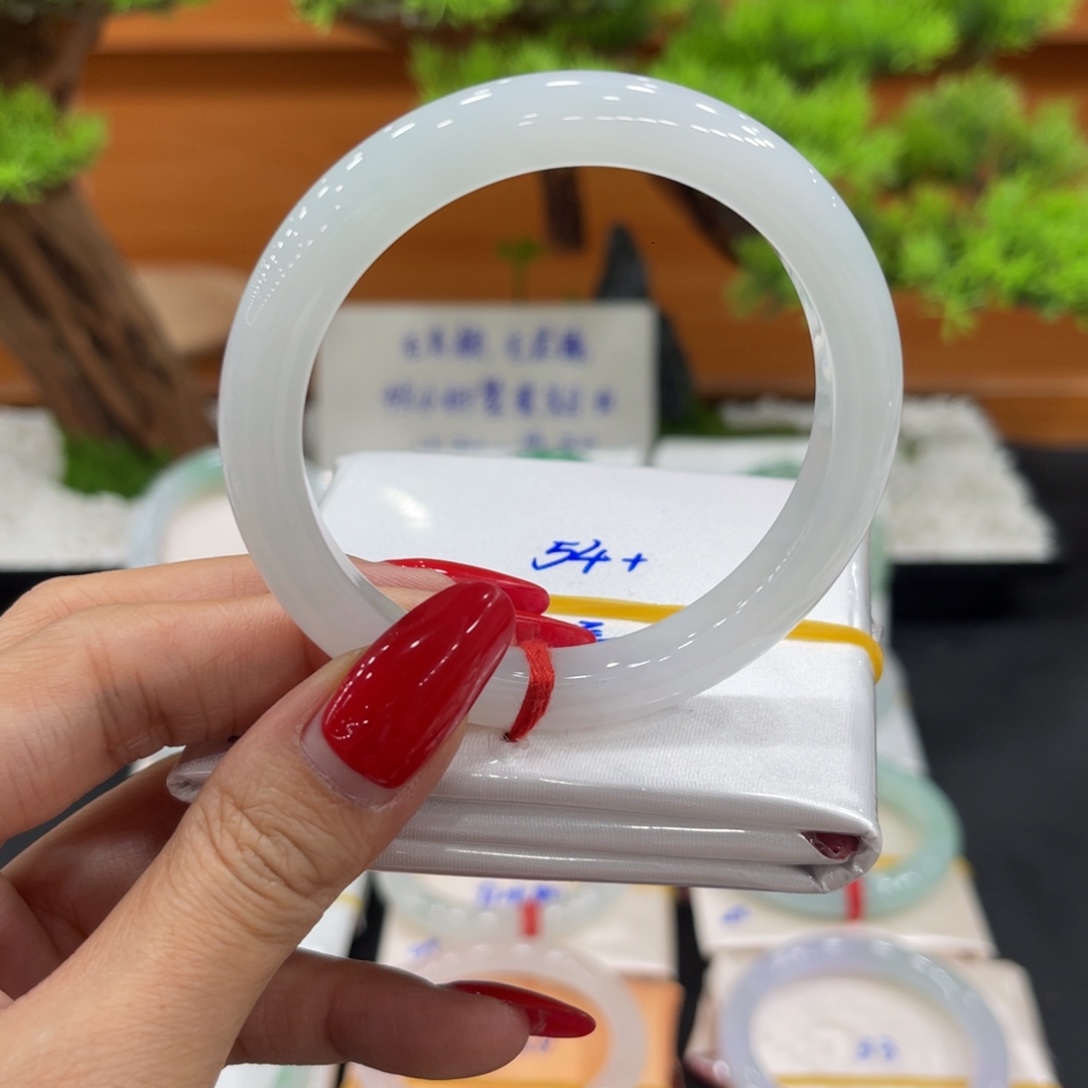 翡翠未镶嵌手镯缅甸