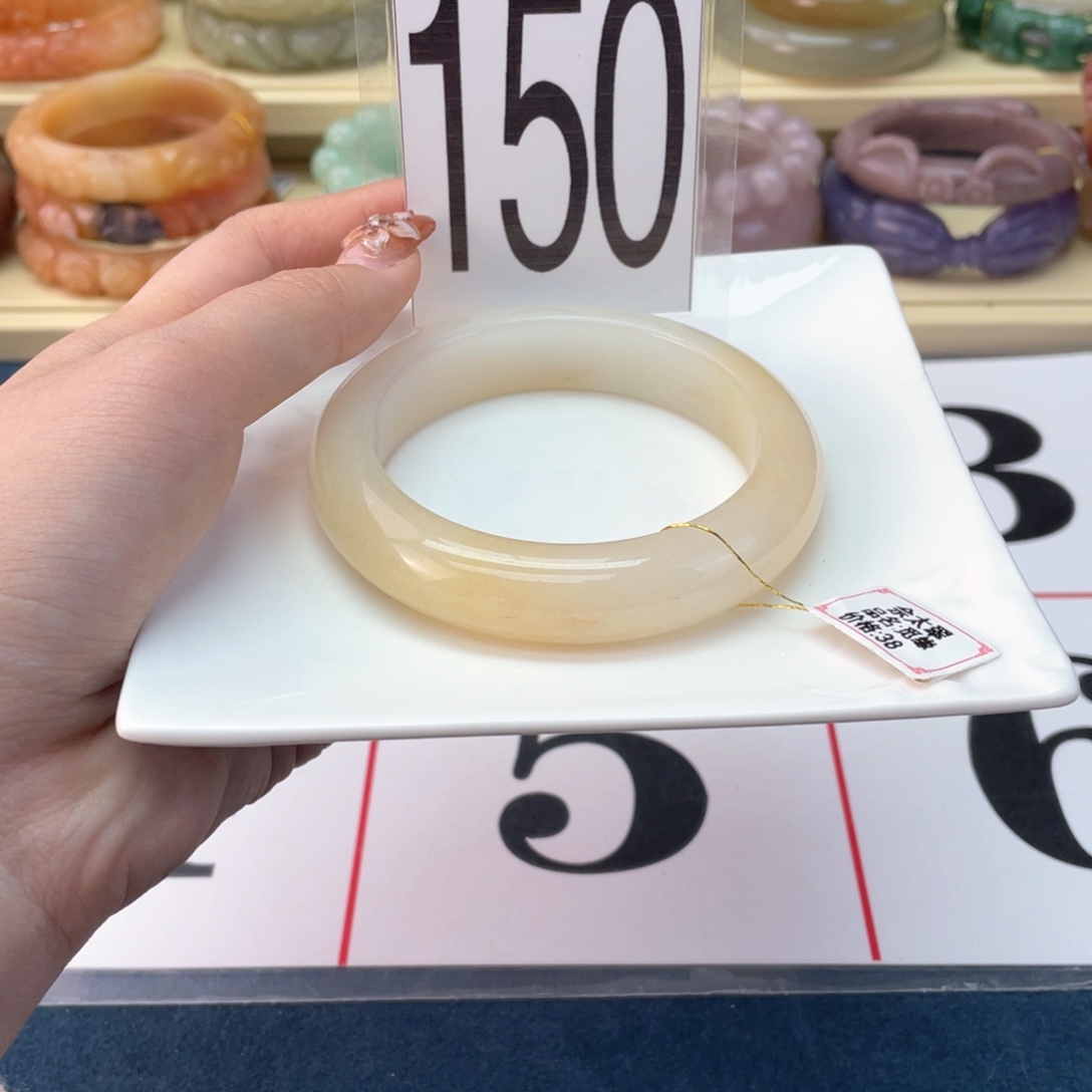 石英质玉未镶嵌手镯