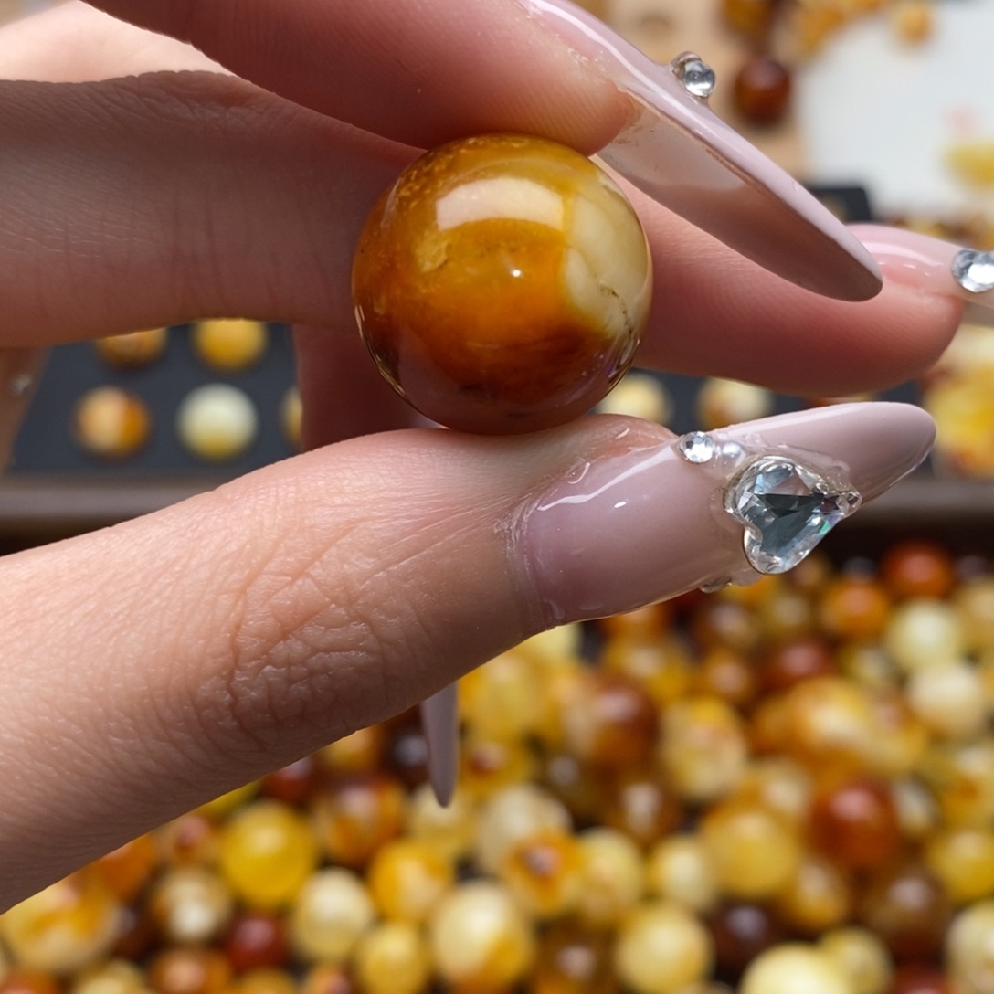 大***记蜜蜡未镶嵌裸石蜜蜡