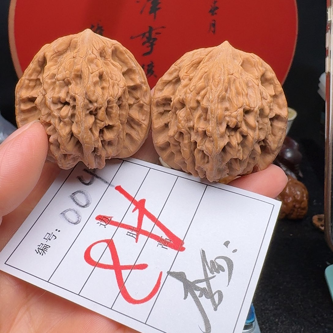文玩核桃把件43麦穗虎头