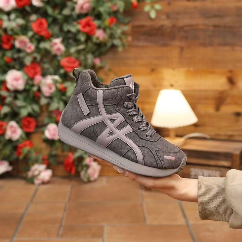 冬季2025时尚百搭新款潮流复古风保暖加绒厚底女鞋棉鞋舒适高帮鞋