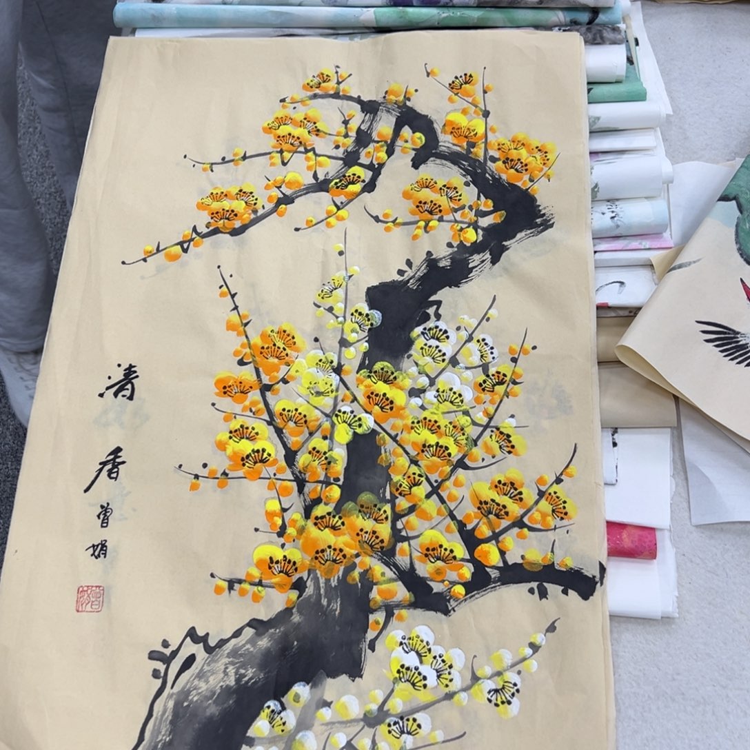 国画卖字画的小男孩