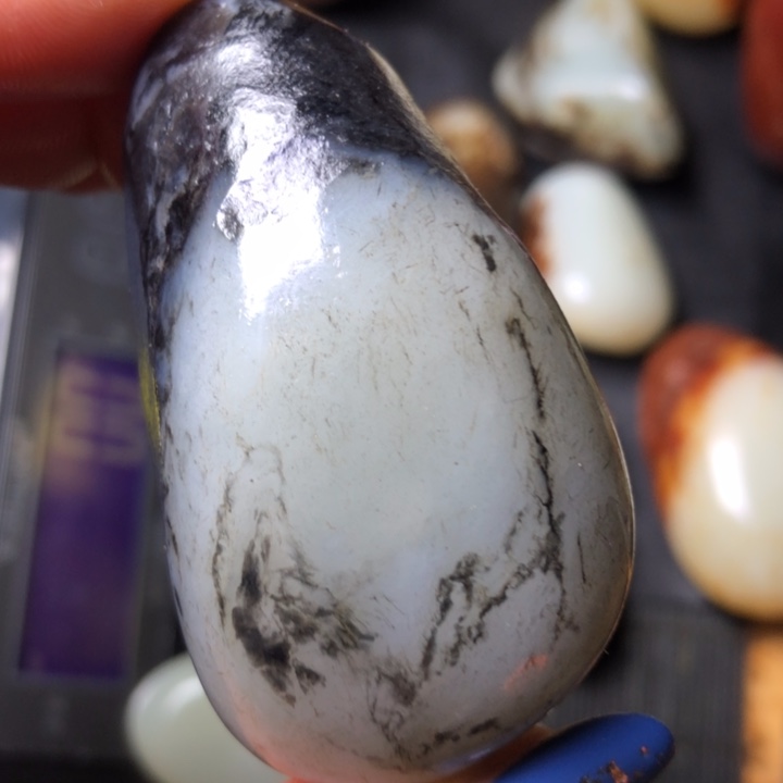 和田玉未镶嵌珠宝奇石