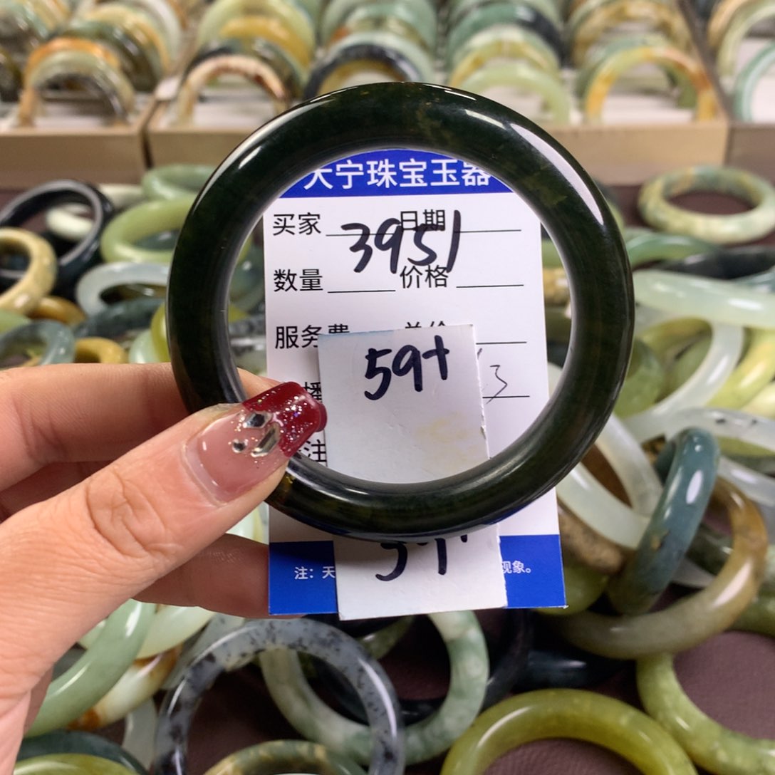 蛇纹石玉手镯未镶嵌3951