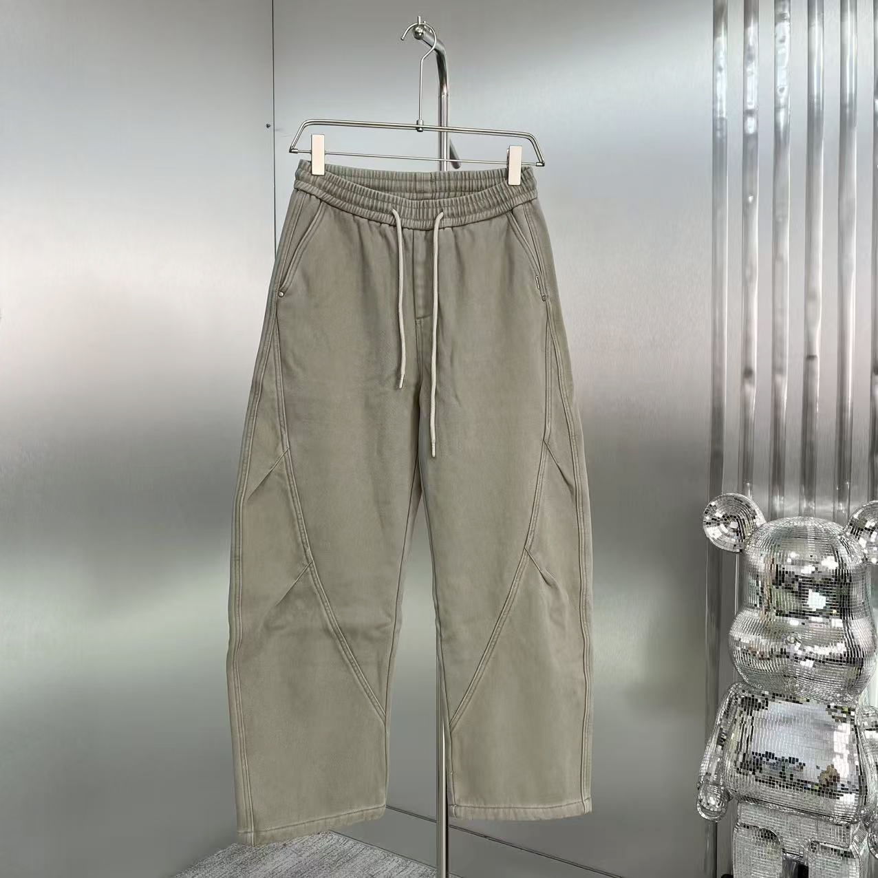 加绒休闲裤男士阔腿裤2025冬新款立体裁剪水洗宽松加厚弯刀牛仔裤