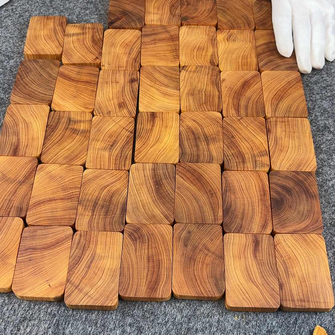 崖柏黑油品平安无事牌461 手工制作 开播福利、