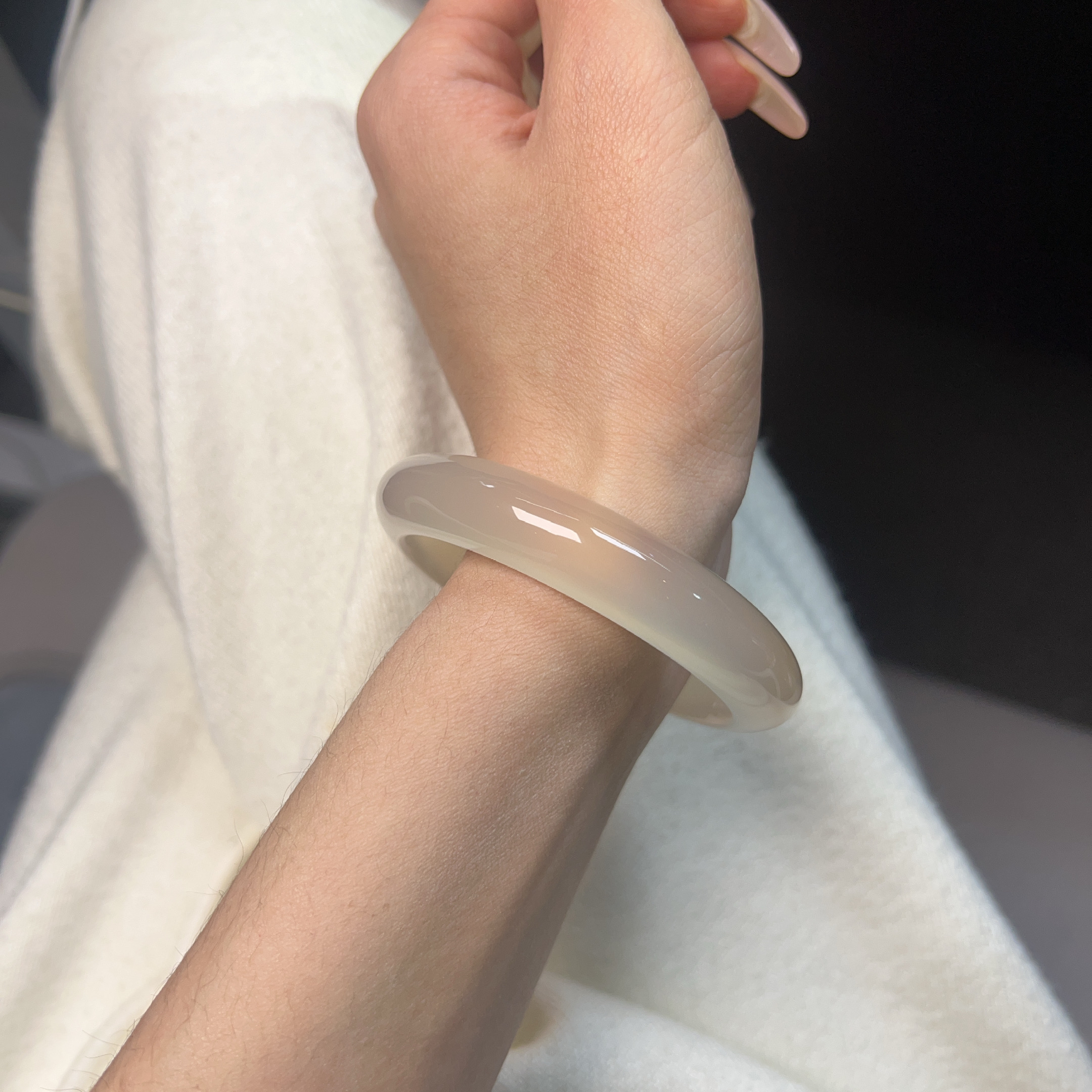 高货纯天然玛瑙浅香槟玛瑙手镯