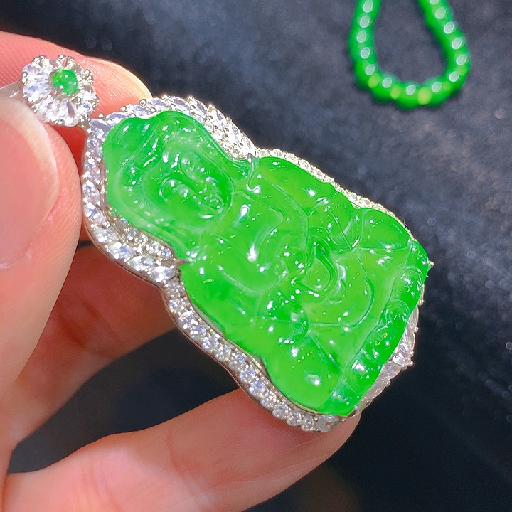【闪购商品】翡翠颈饰银S925镶嵌翡翠