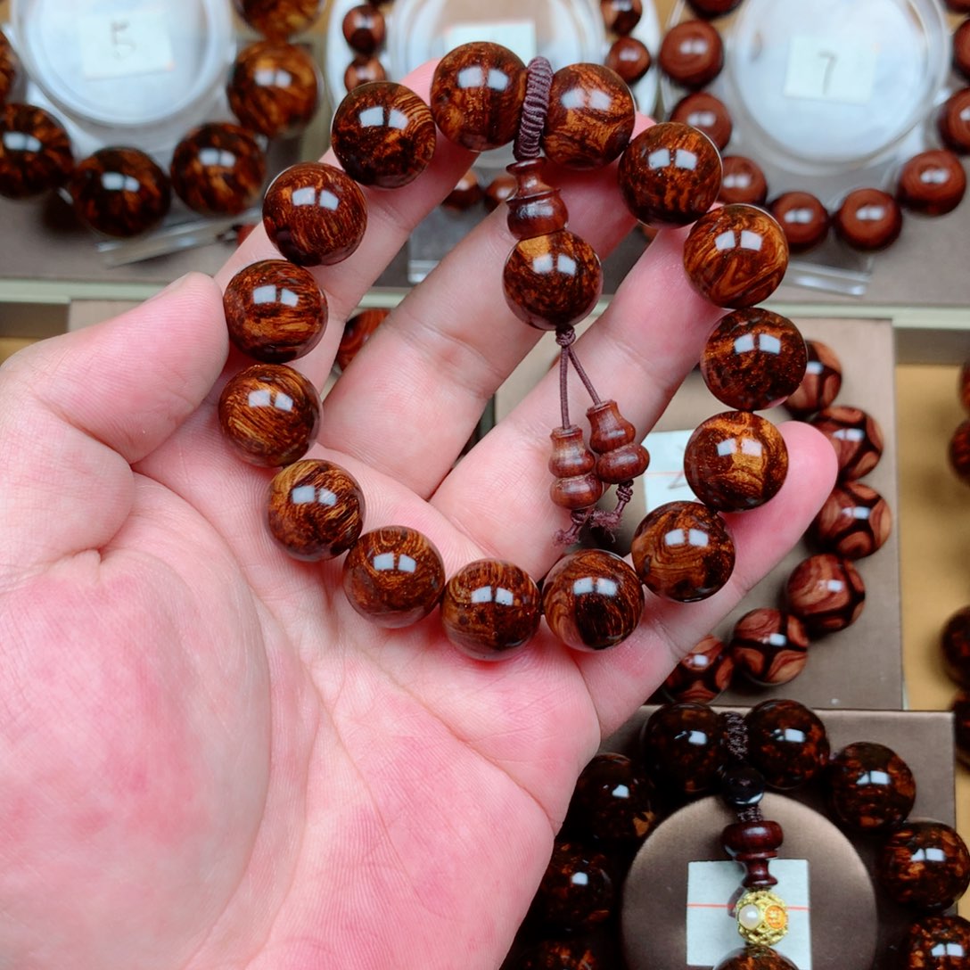 黄花梨/降香黄檀文***人1.5瘤疤