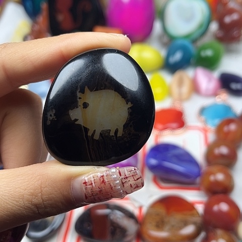 玛瑙/玉髓颈饰未镶嵌