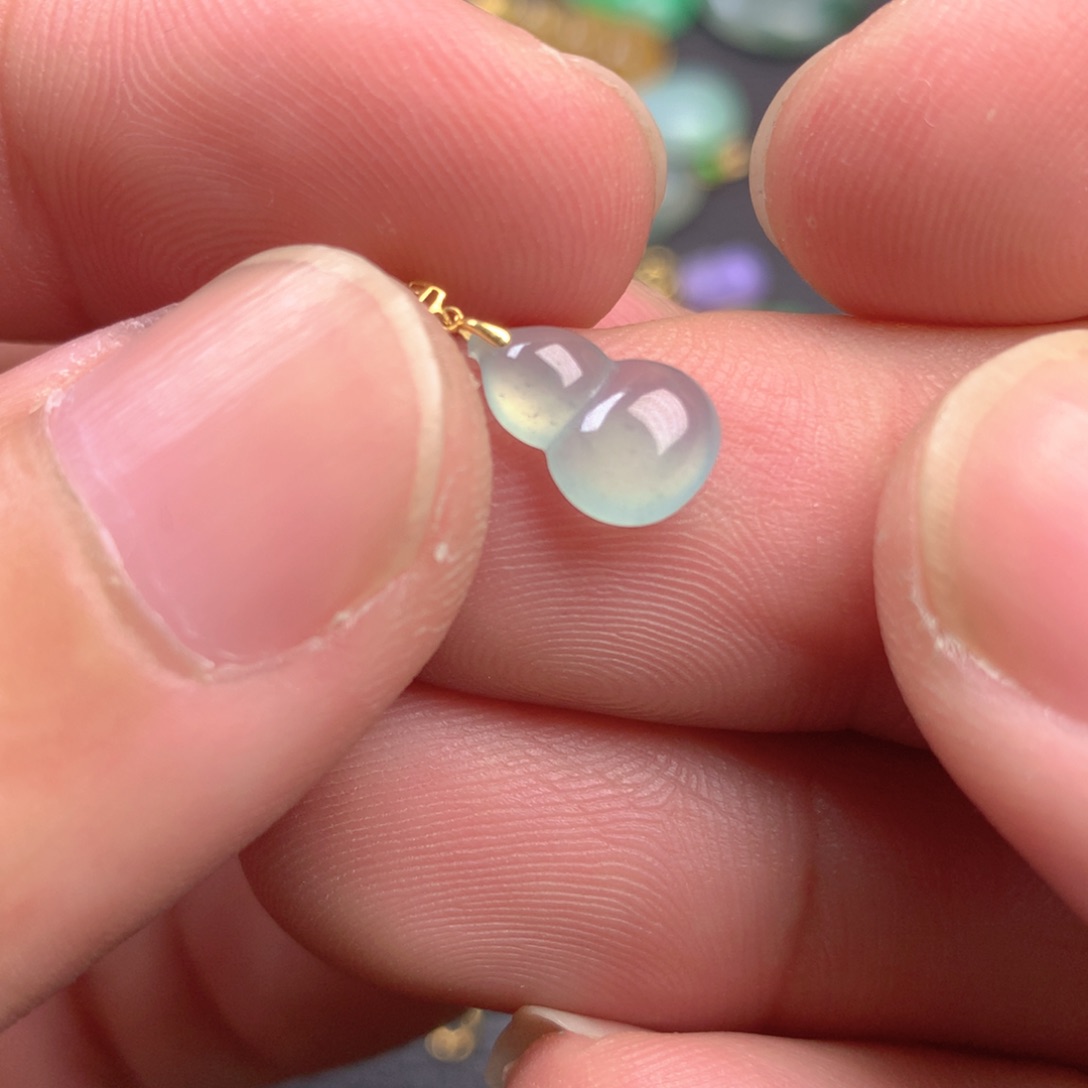 【闪购商品】颈饰18K金镶嵌翡翠翡翠