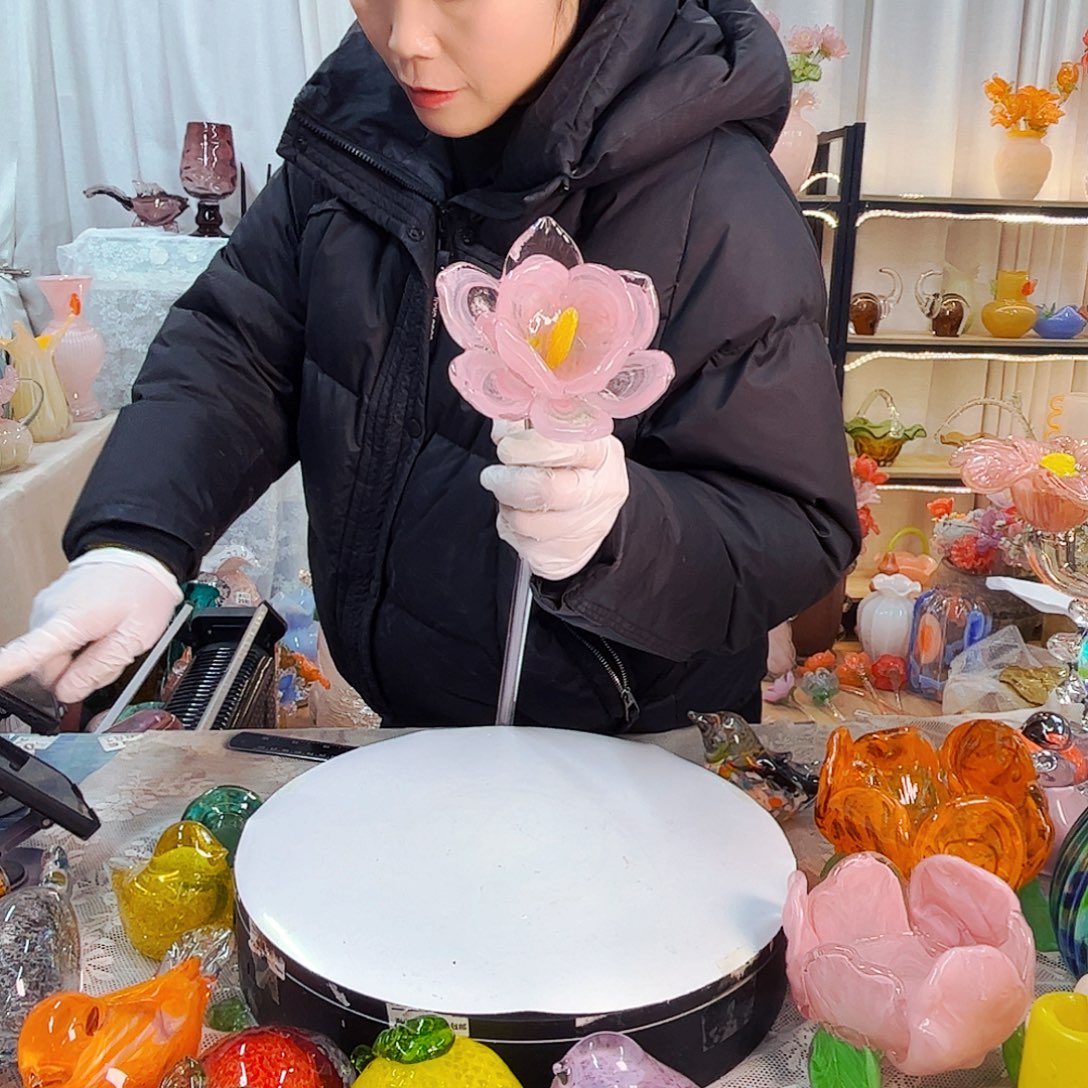 荷花家悦琉璃工艺品瑕疵