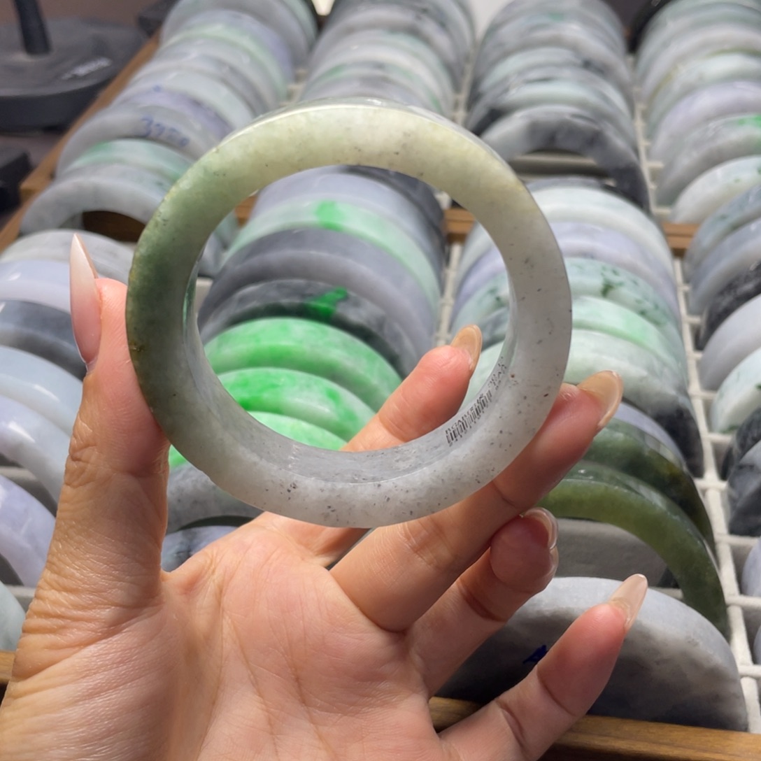 定制翡翠翡翠手镯未镶嵌