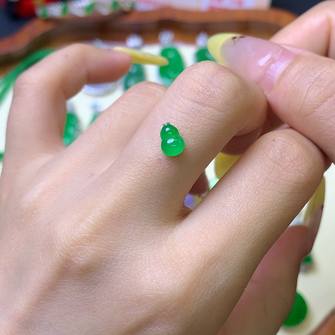 定制翡翠未镶嵌镶嵌定制