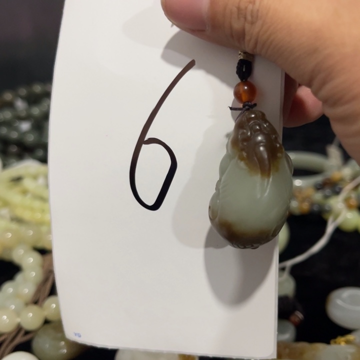 我***谣和田玉（糖玉）未镶嵌颈饰