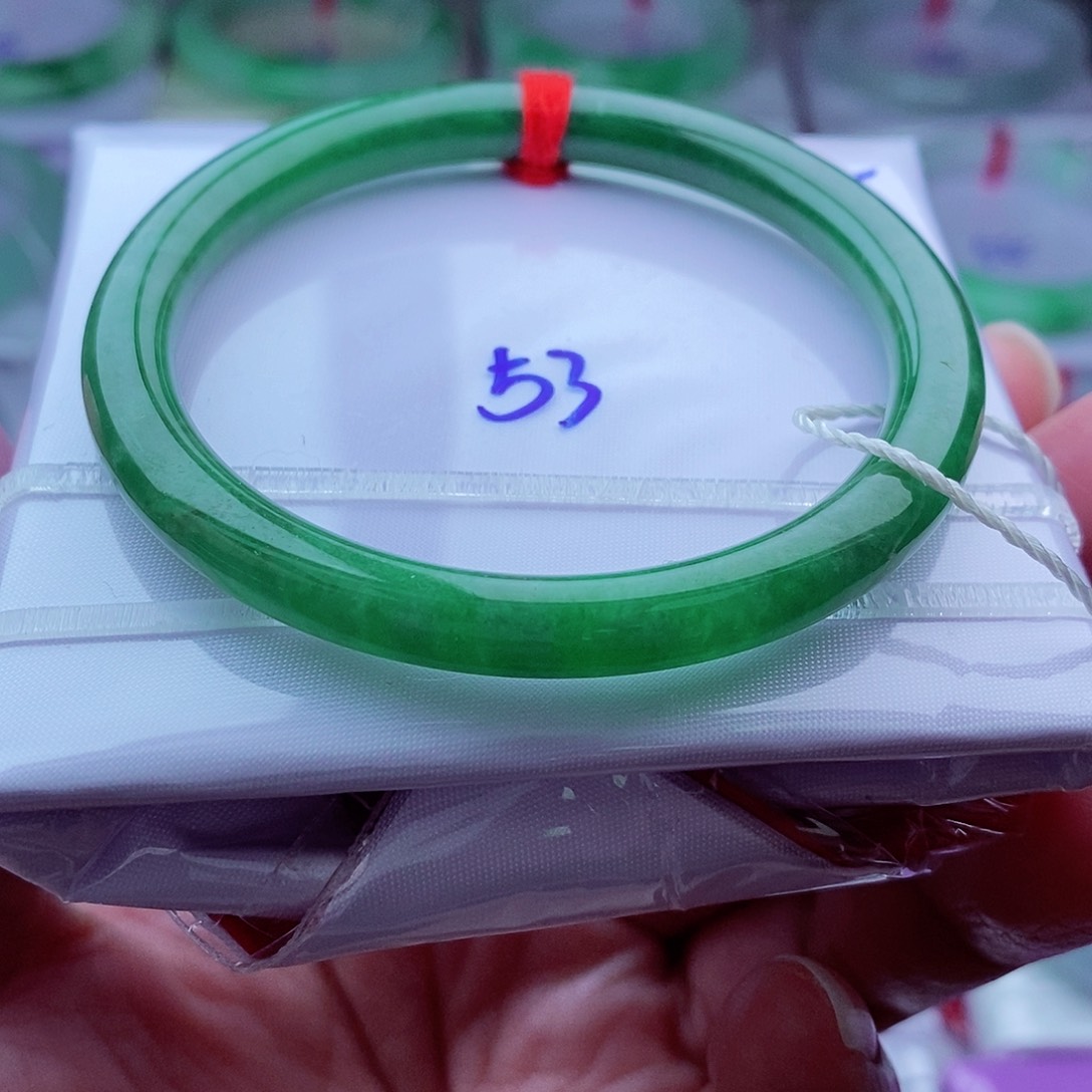翡翠手镯未镶嵌53圆条编号545