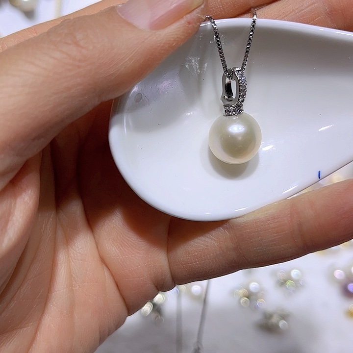 淡水珍珠白珠银色奶嘴扣未镶嵌