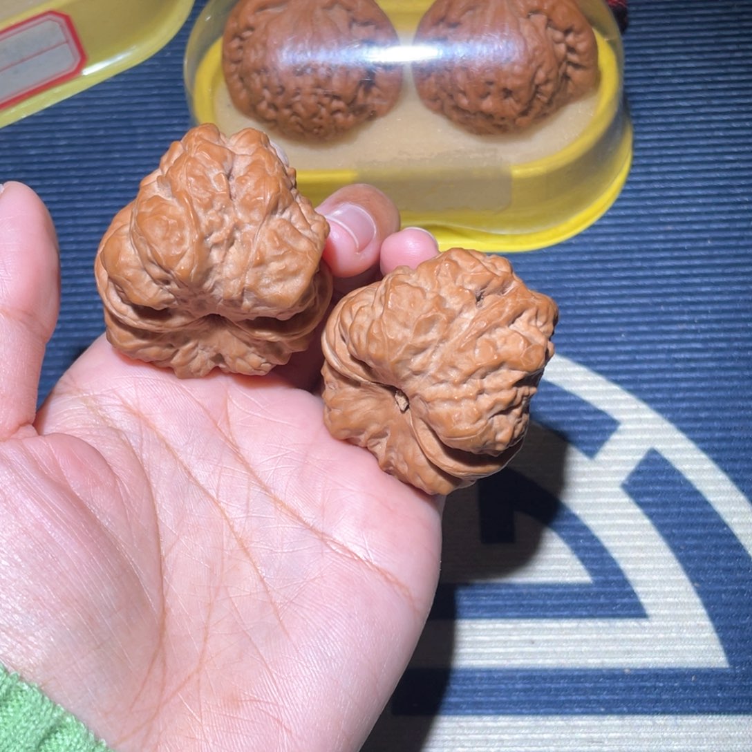 文玩核桃吊坠肥蛙肚47