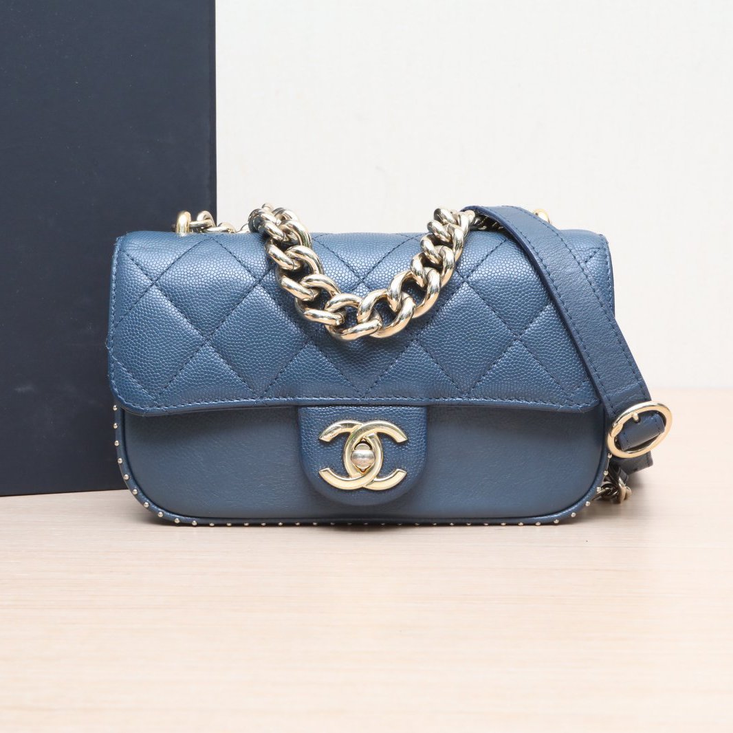 95新 Chanel/香奈儿 小花攀攀CF 菱格纹 铆钉边 包 黑色 皮革C