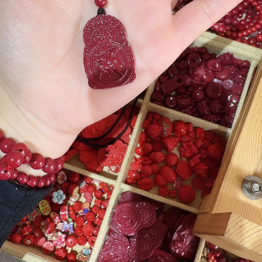 天然辰砂高含量紫金砂十二生肖守护神马