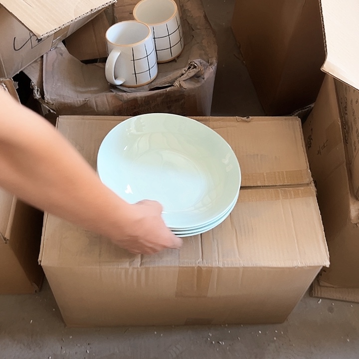 微瑕介意勿拍破损包赔  青玉9英寸盘4只