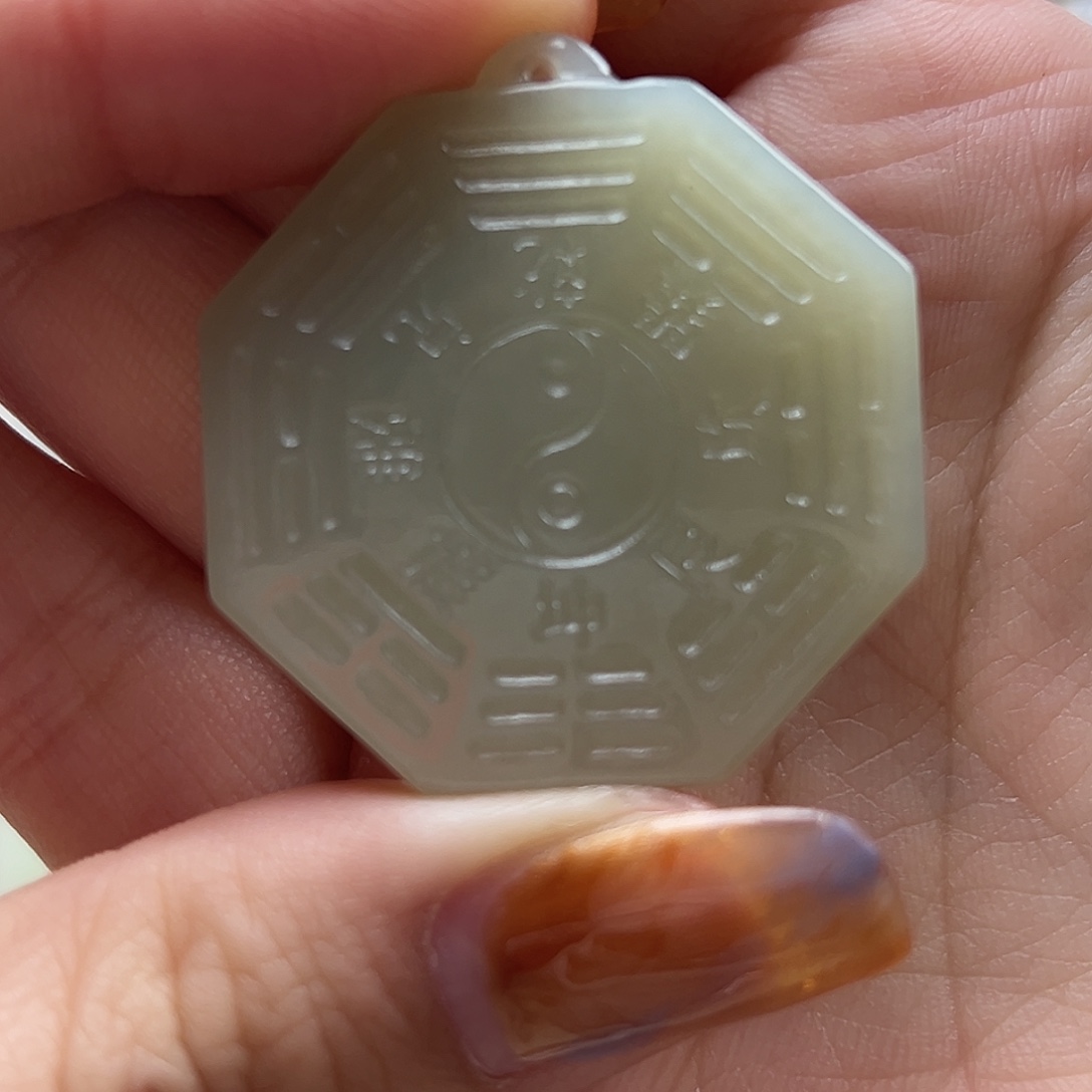 ****源和田玉未镶嵌颈饰