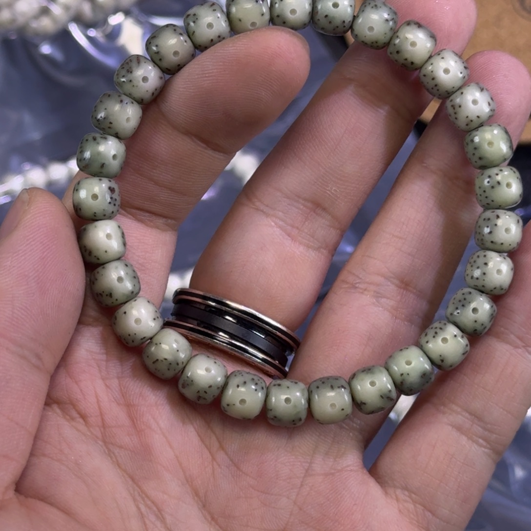 吊坠星月菩提绿细