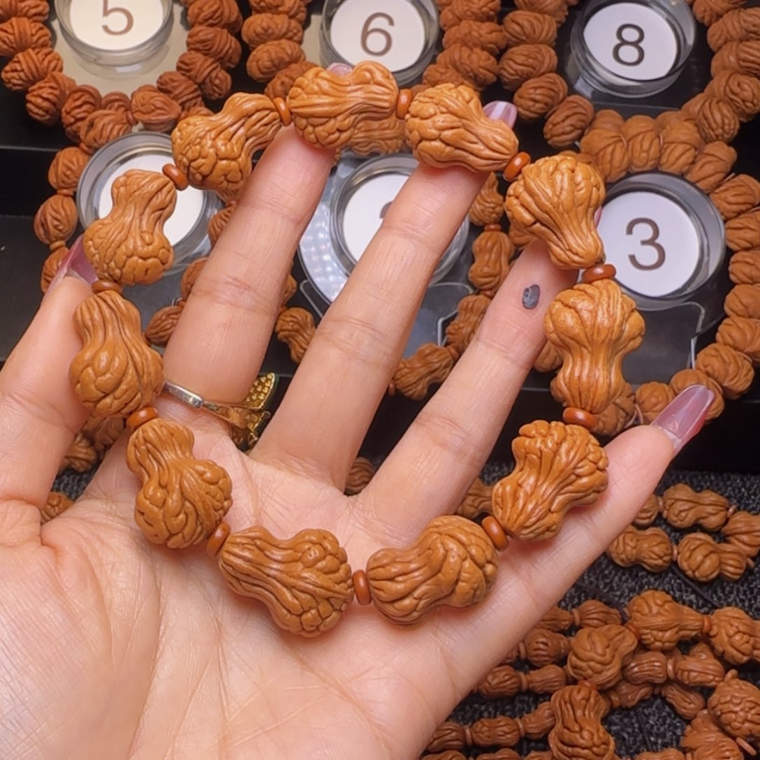 石****吊坠文玩核桃白菜手串