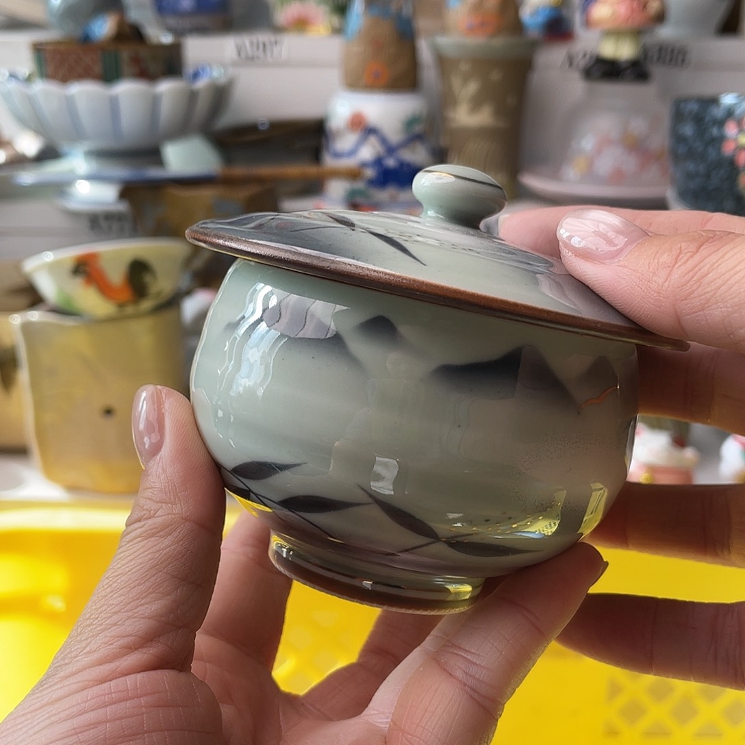 瓷片蝴*花哈哈哈我真的喜欢这样