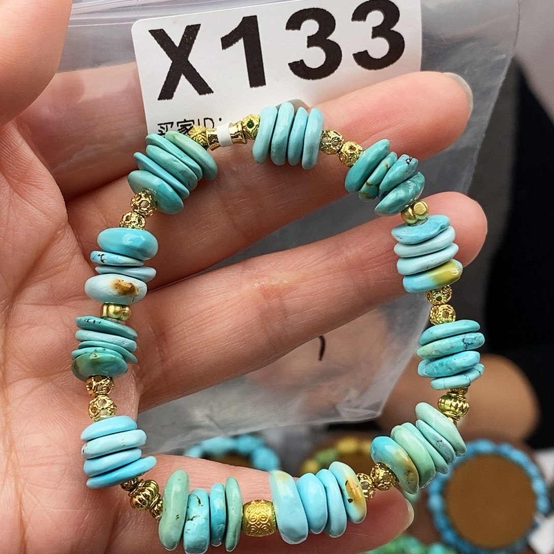 绿松石未镶嵌原矿