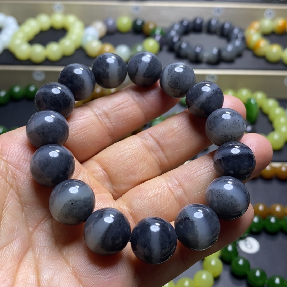 和田玉手串未镶嵌