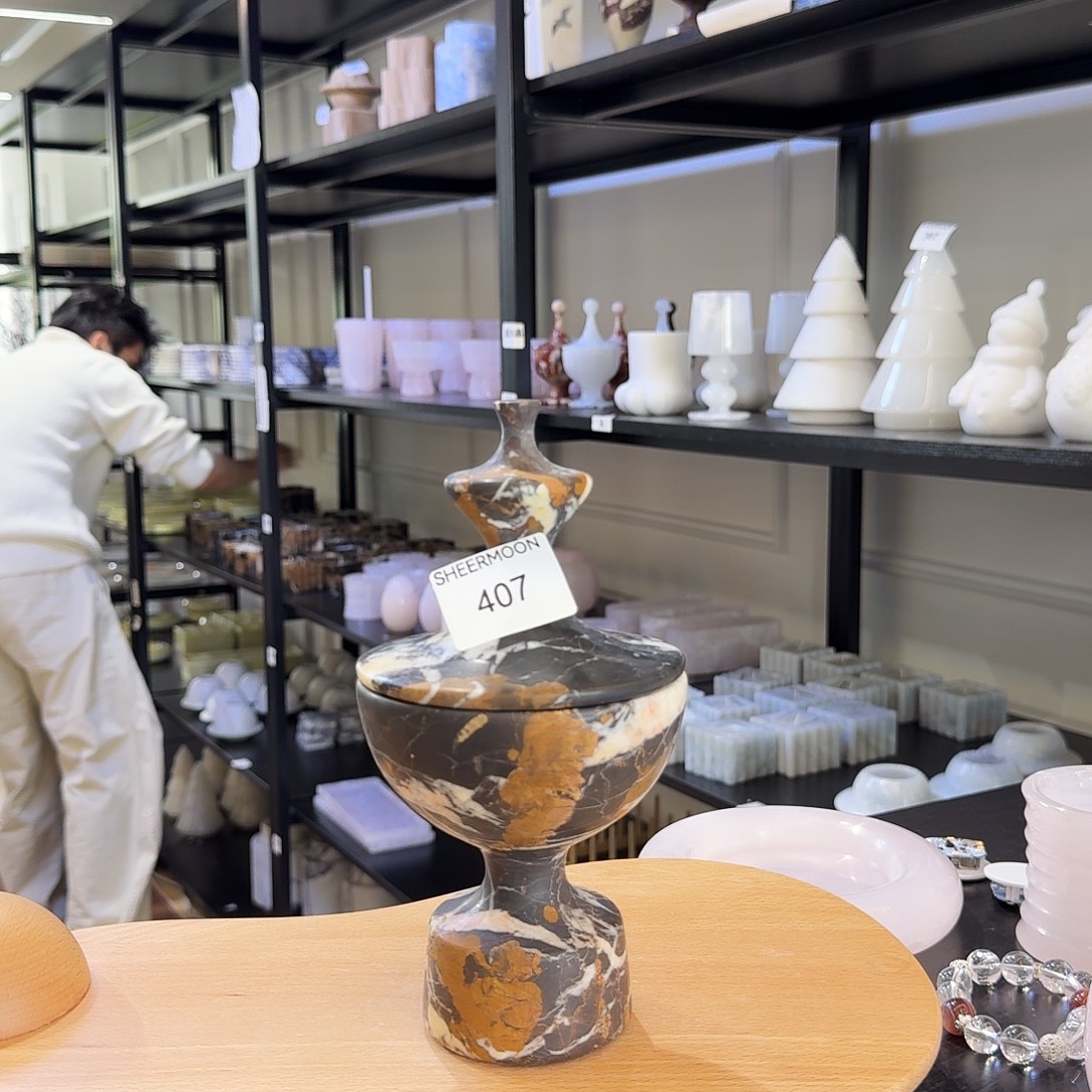 ****昔大理石407。   黑金花许愿池。   