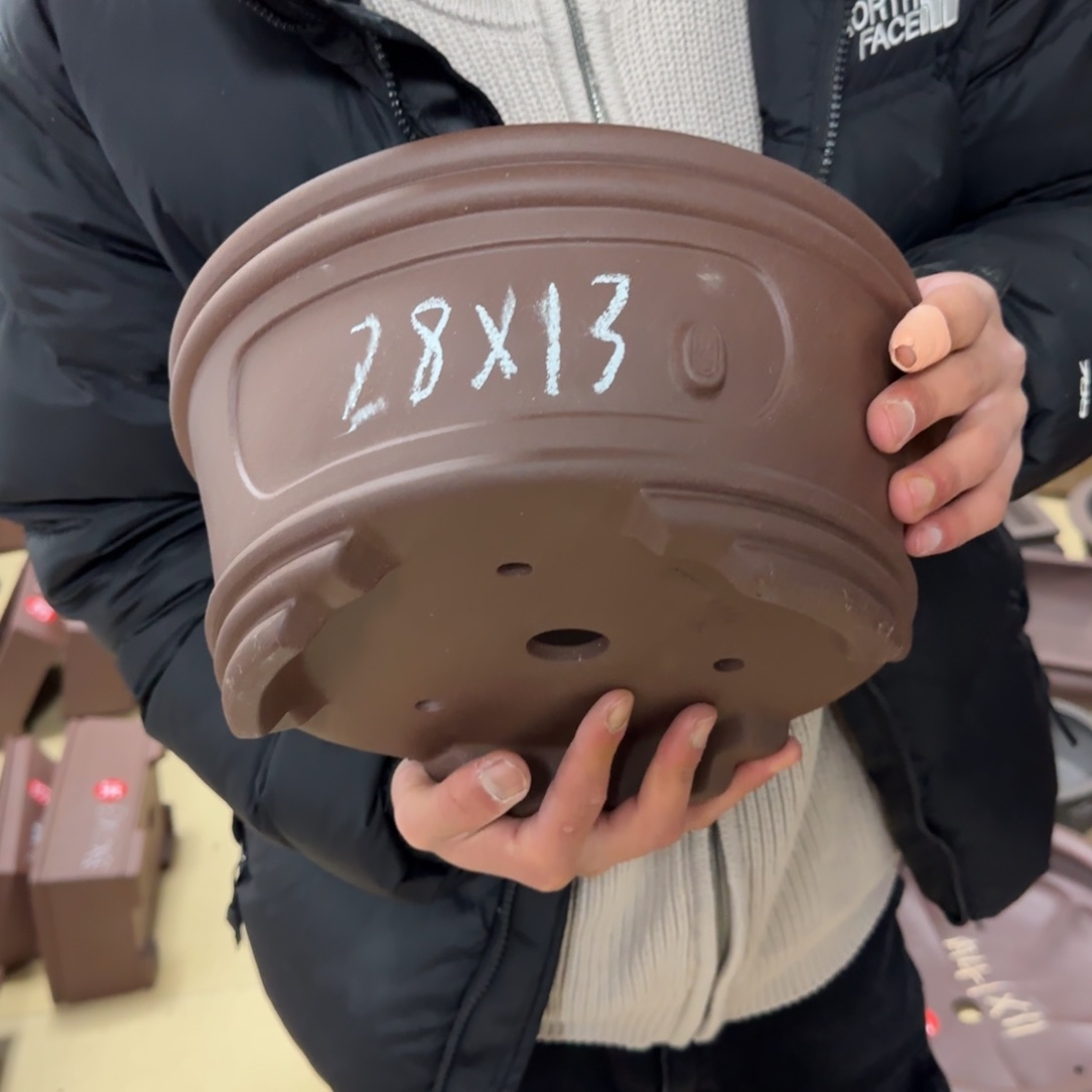 紫砂花盆呜呜呜呜