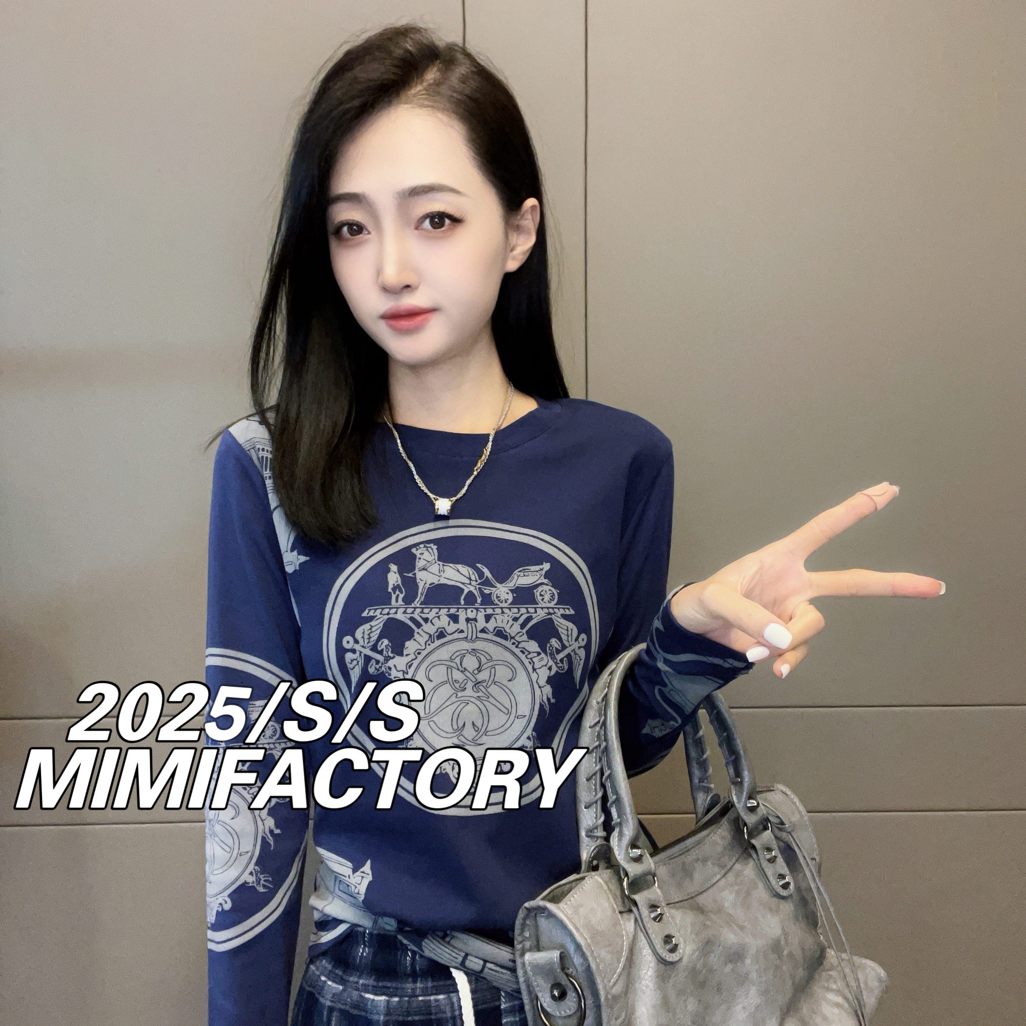 2025秋季长袖 创意马车设计长袖T恤女修身显瘦百搭上衣1484