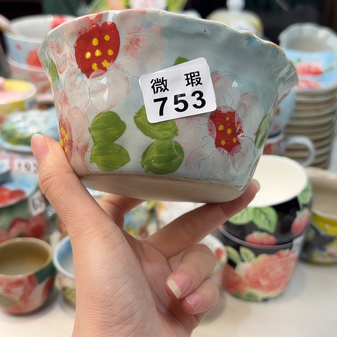 瓷片兔兔好可爱呀打