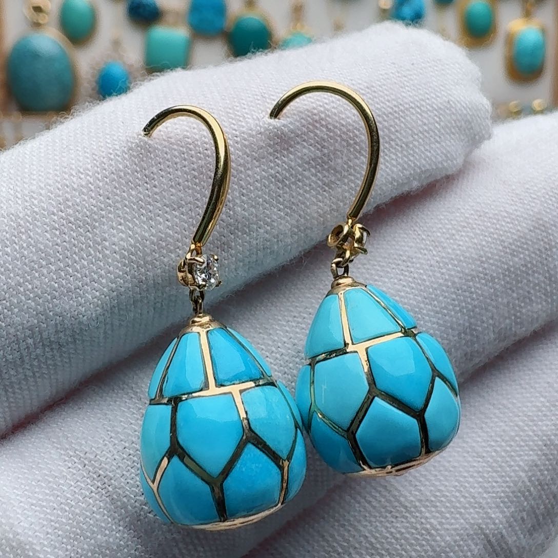 绿松石18K金镶嵌耳饰