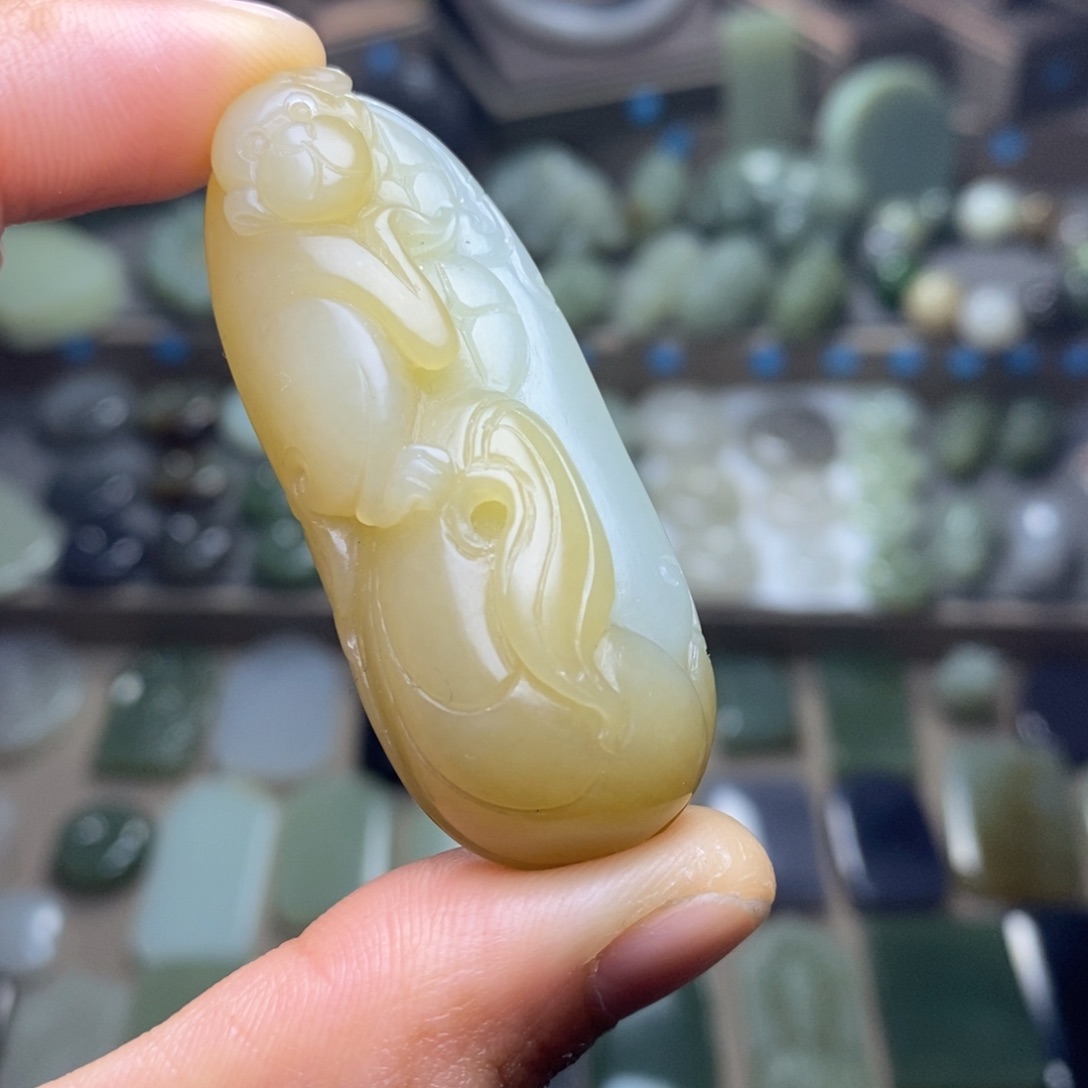 和田玉颈饰未镶嵌