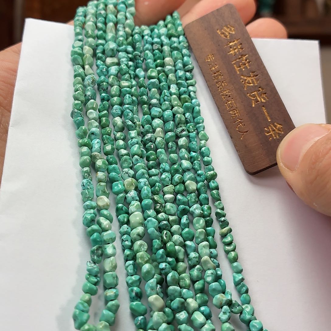 未镶嵌绿松石珠宝奇石