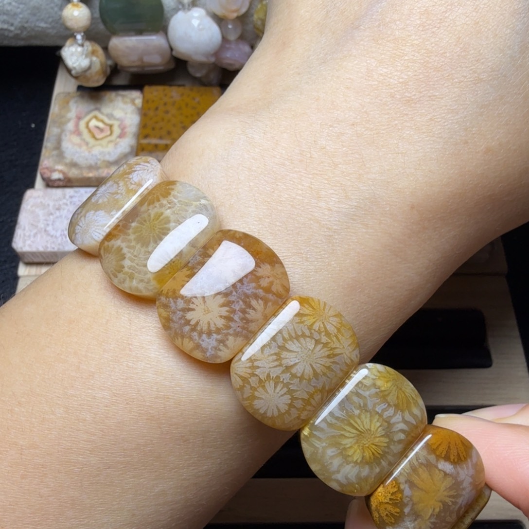 硅化玉未镶嵌清晰的立体糖大花