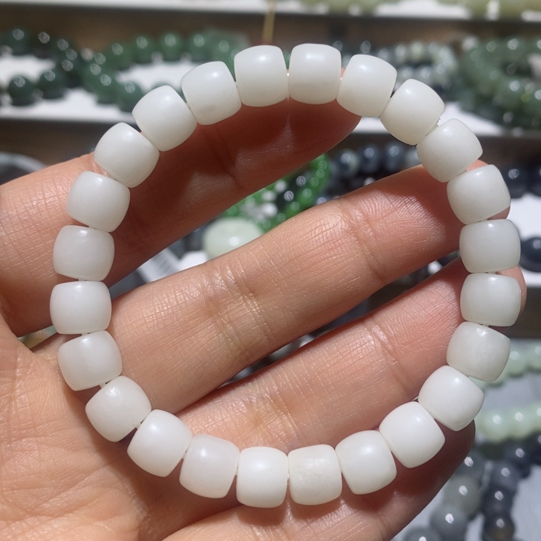 和田玉手链未镶嵌