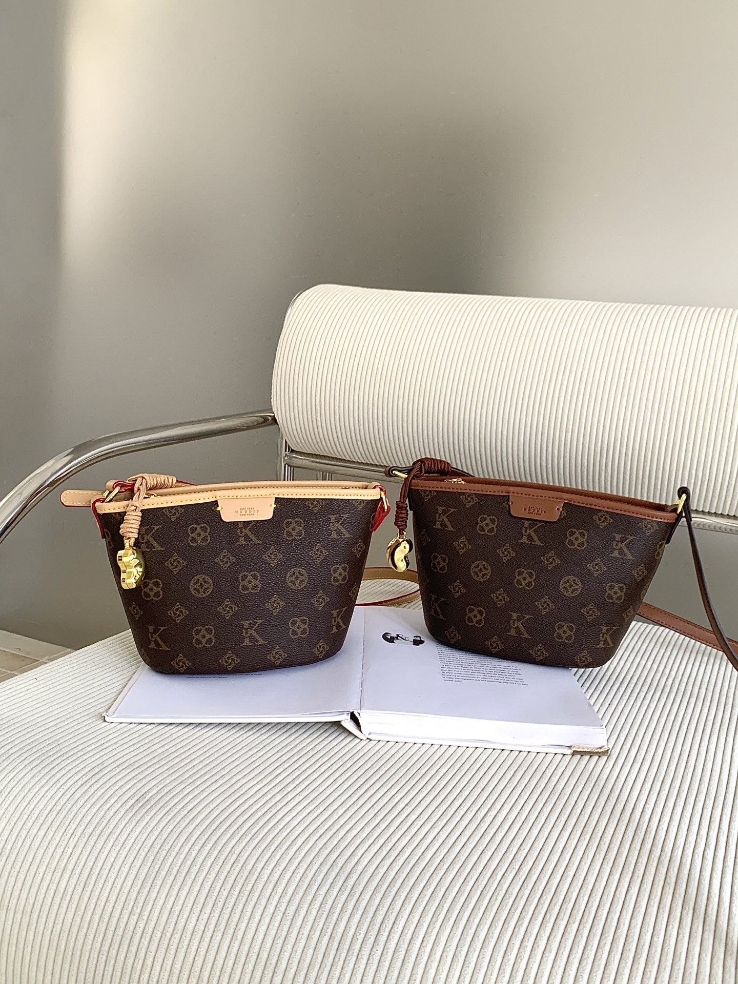 优库迪斯UK2026新款小船元宝包自制款通勤百搭时尚单肩斜跨包