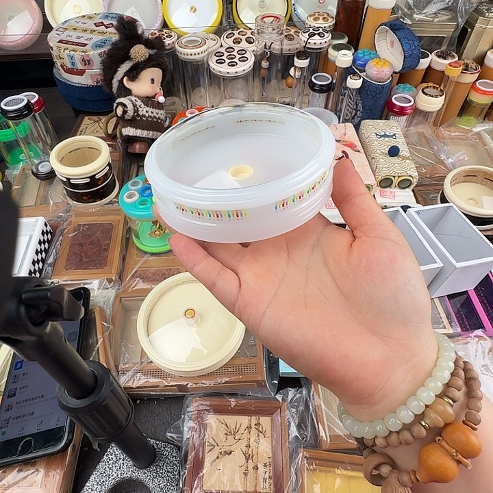 蟋蟀大万体一个………………