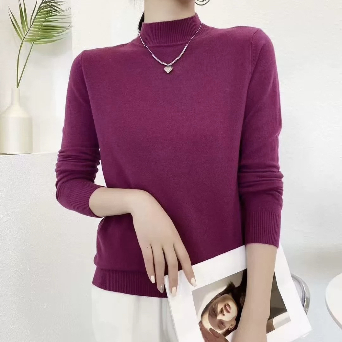 8818 纯色半领亲肤百搭显瘦毛衣上衣