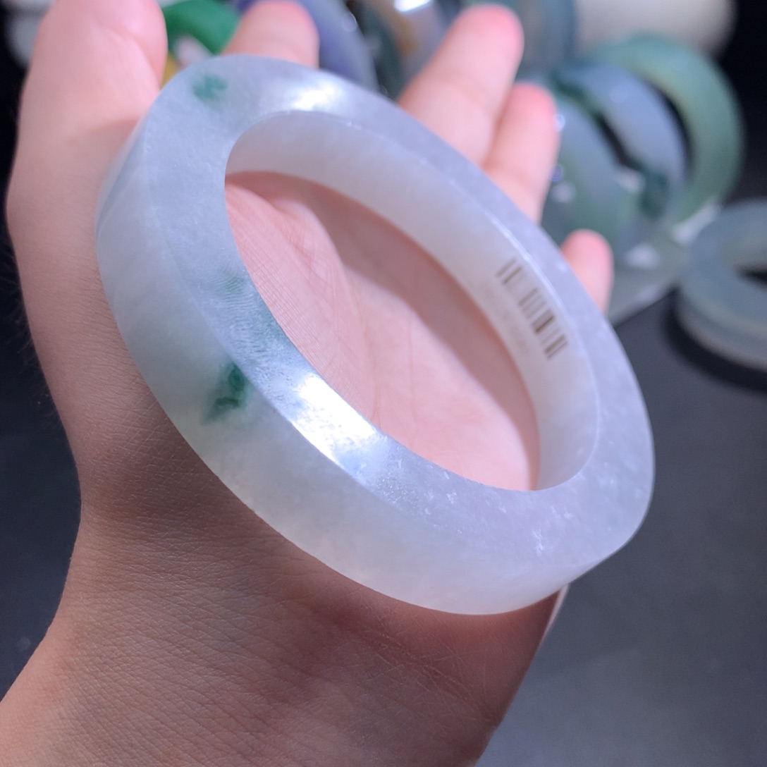未镶嵌翡翠定制翡翠冰飘花