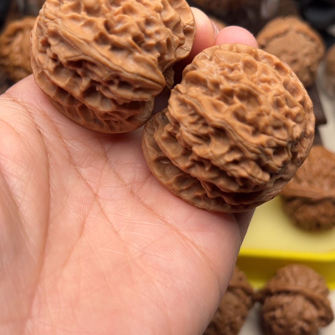 【闪购商品】吾**王文玩核桃手把件42苹果