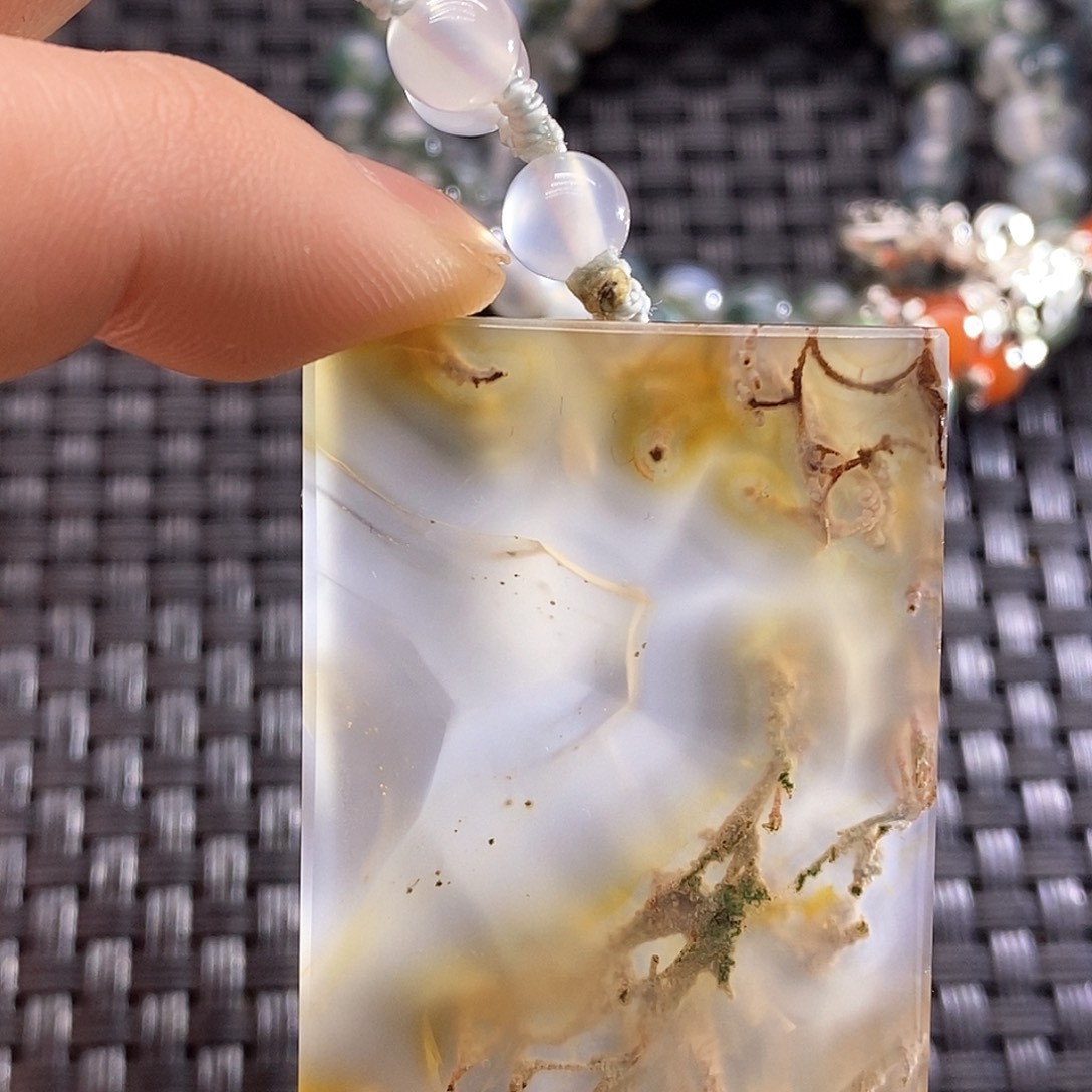 未镶嵌颈饰玛瑙/玉髓梦***中