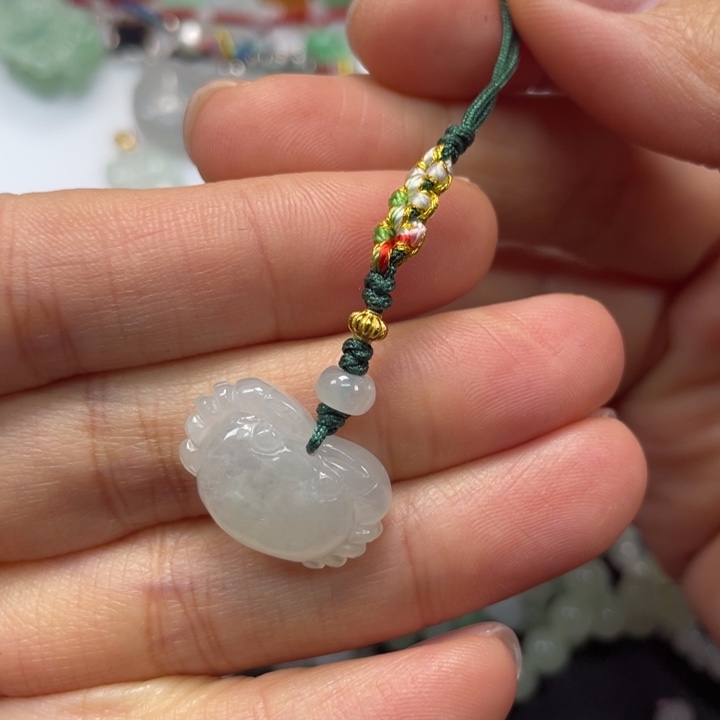 翡翠未镶嵌手绳手机挂