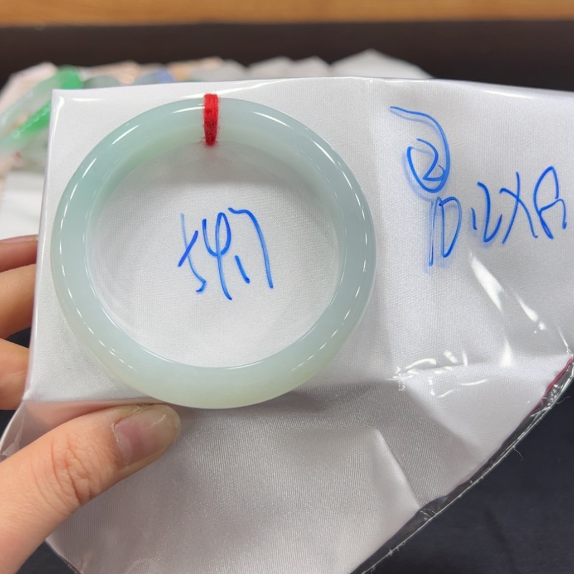 【闪购商品】翡翠手镯未镶嵌手镯