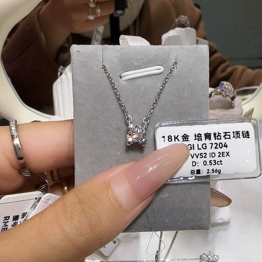 实验室培育钻石18K金镶嵌F*牛头