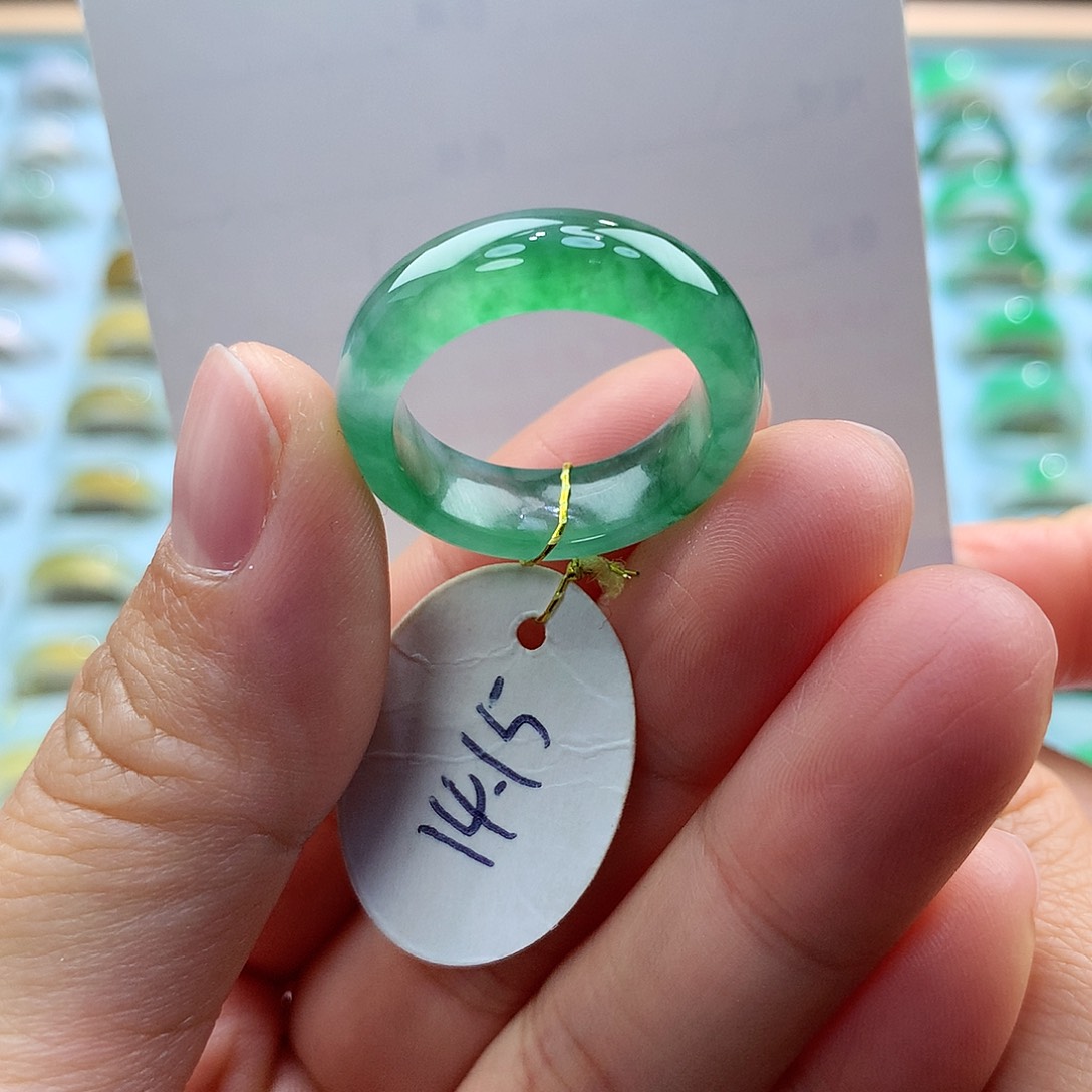 翡翠戒指未镶嵌1415圈